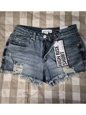 NWT Size 7 Almost Famous Shorts Womens Junior Denim High Rise Distressed Frayed